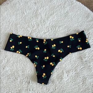 Victoria's Secret Lemon Print No Show Thong Panty S